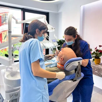 staff clinica mia turismo dentale tirana (2)
